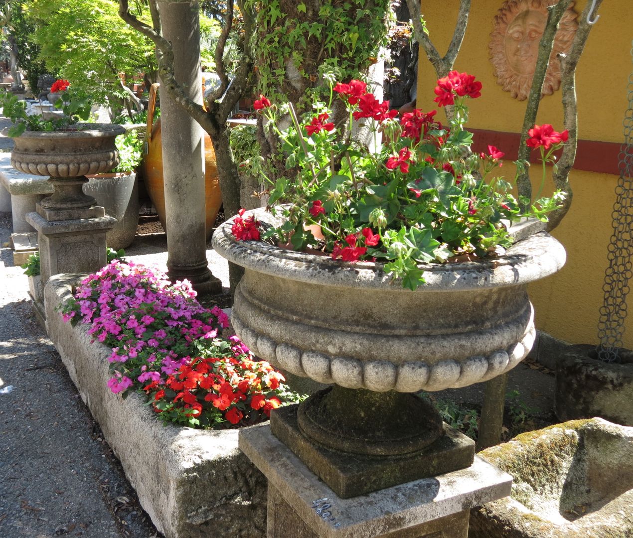 L'arte della pietra di Vicenza , Tonazzo Srl Tonazzo Srl Classic style garden Accessories & decoration