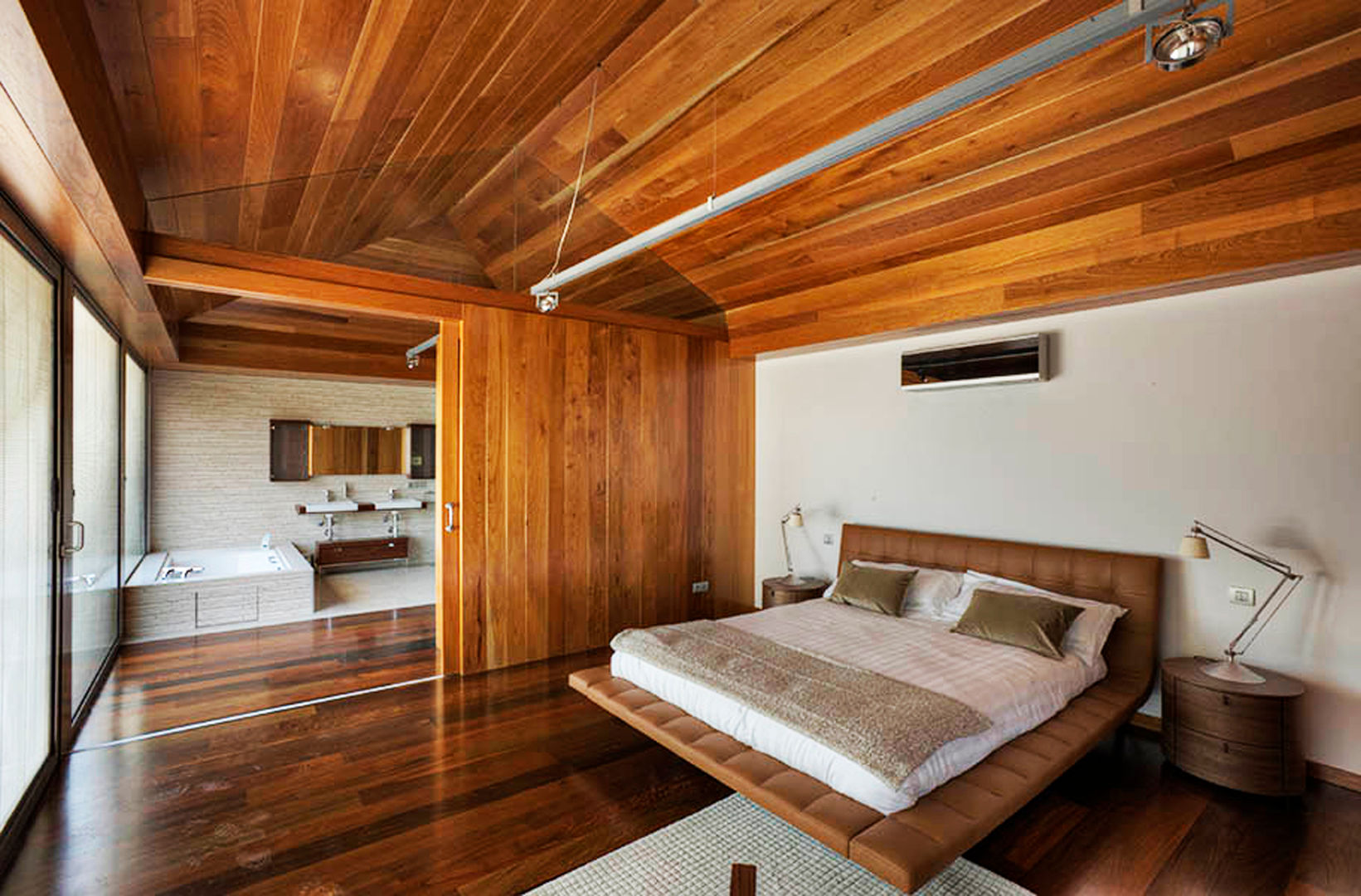 Vivienda unifamiliar en la Quinta. , CORREA + ESTEVEZ ARQUITECTURA CORREA + ESTEVEZ ARQUITECTURA Small bedroom