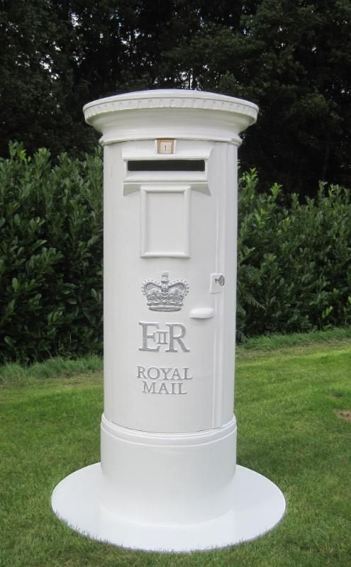 Wedding Day Cast Iron Pillar Box UKAA | UK Architectural Antiques Jardines clásicos Decoración y accesorios