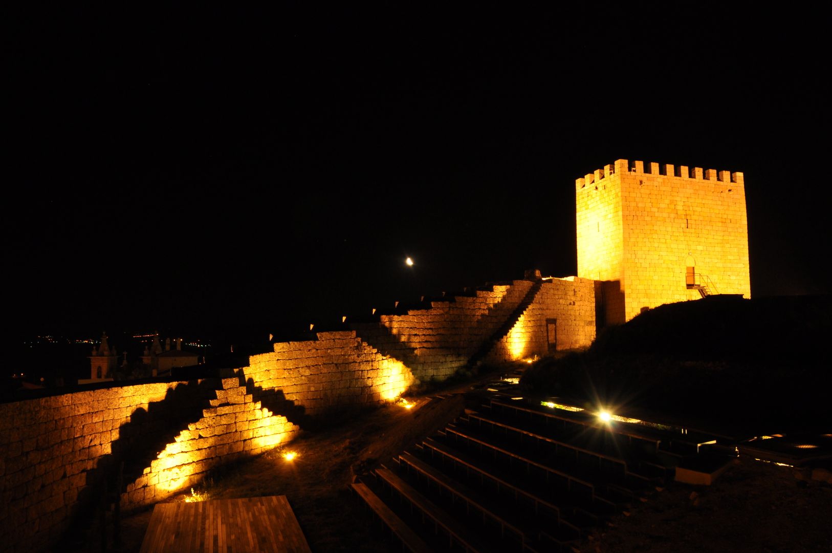 Recuperação do Castelo de Celorico da Beira 3 ARKIVO Casas rústicas