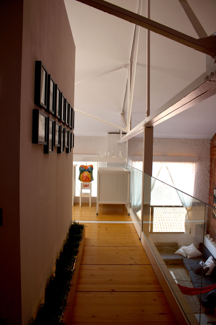 Loft, SMMARQUITECTURA SMMARQUITECTURA Industrial style corridor, hallway and stairs