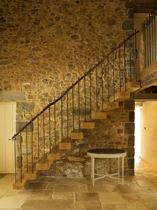 Les Prevosts Farm, CCD Architects CCD Architects Rustic style corridor, hallway & stairs