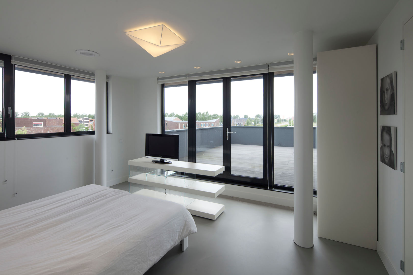 Villa Biesvaren, HOYT architecten HOYT architecten Dormitorios de estilo minimalista