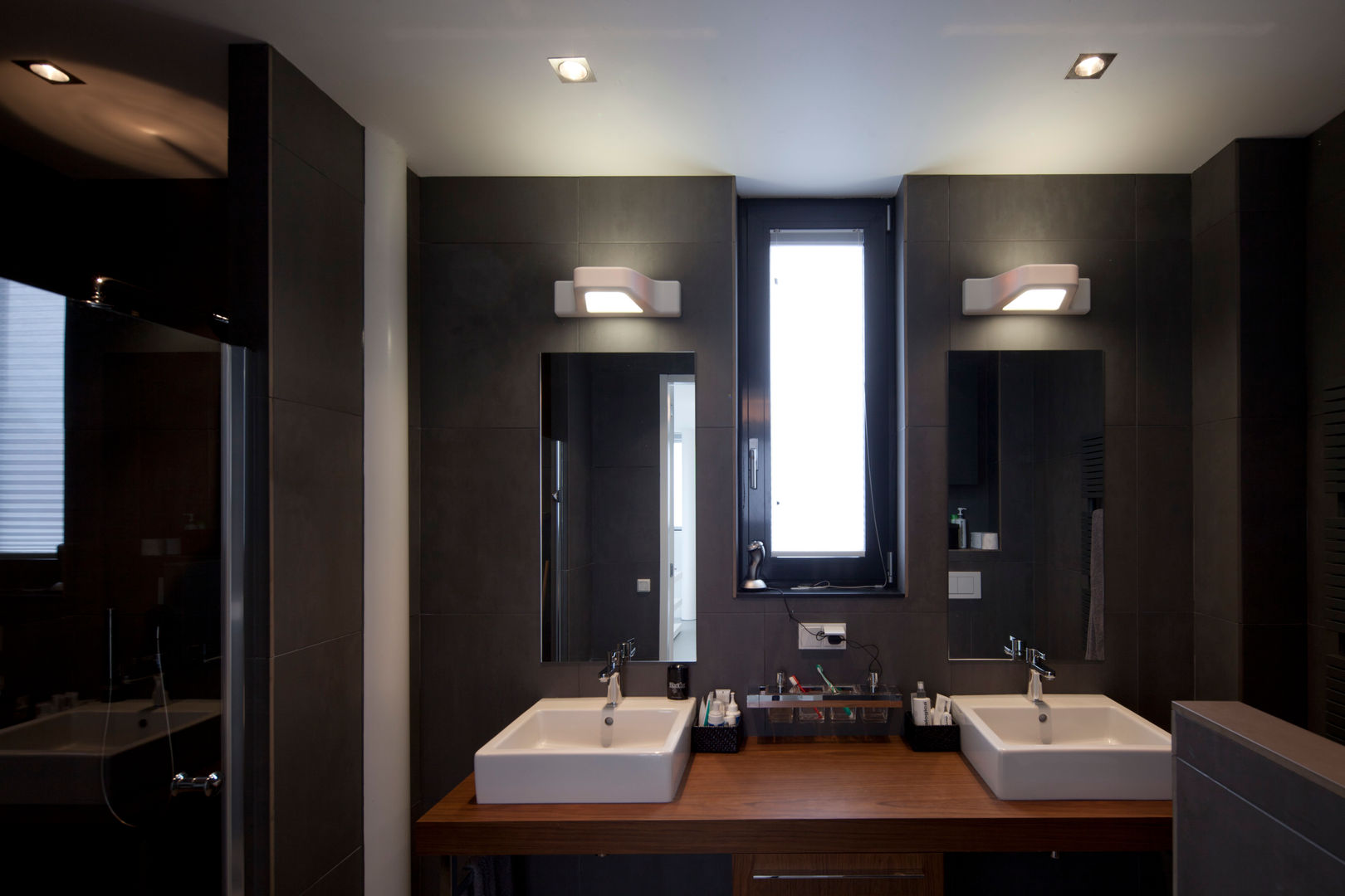 Villa Biesvaren, HOYT architecten HOYT architecten Minimalist style bathroom