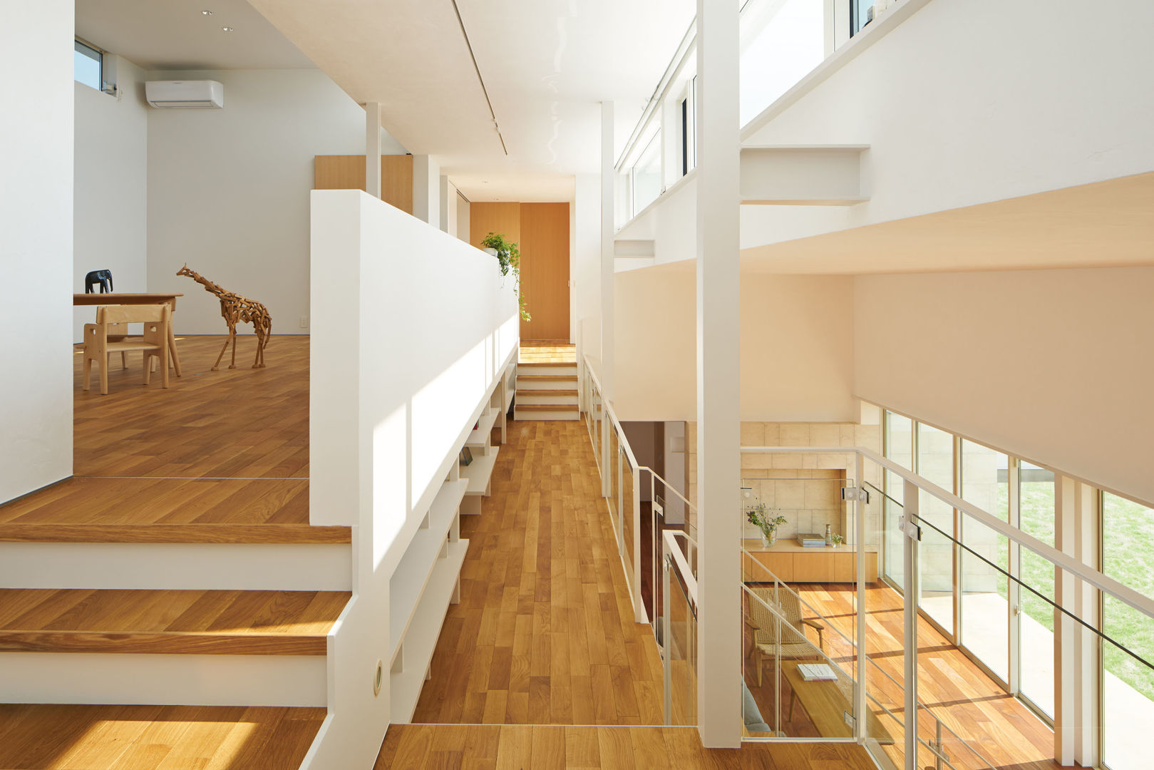 House in Kai, MAMM DESIGN MAMM DESIGN Pasillos, halls y escaleras minimalistas