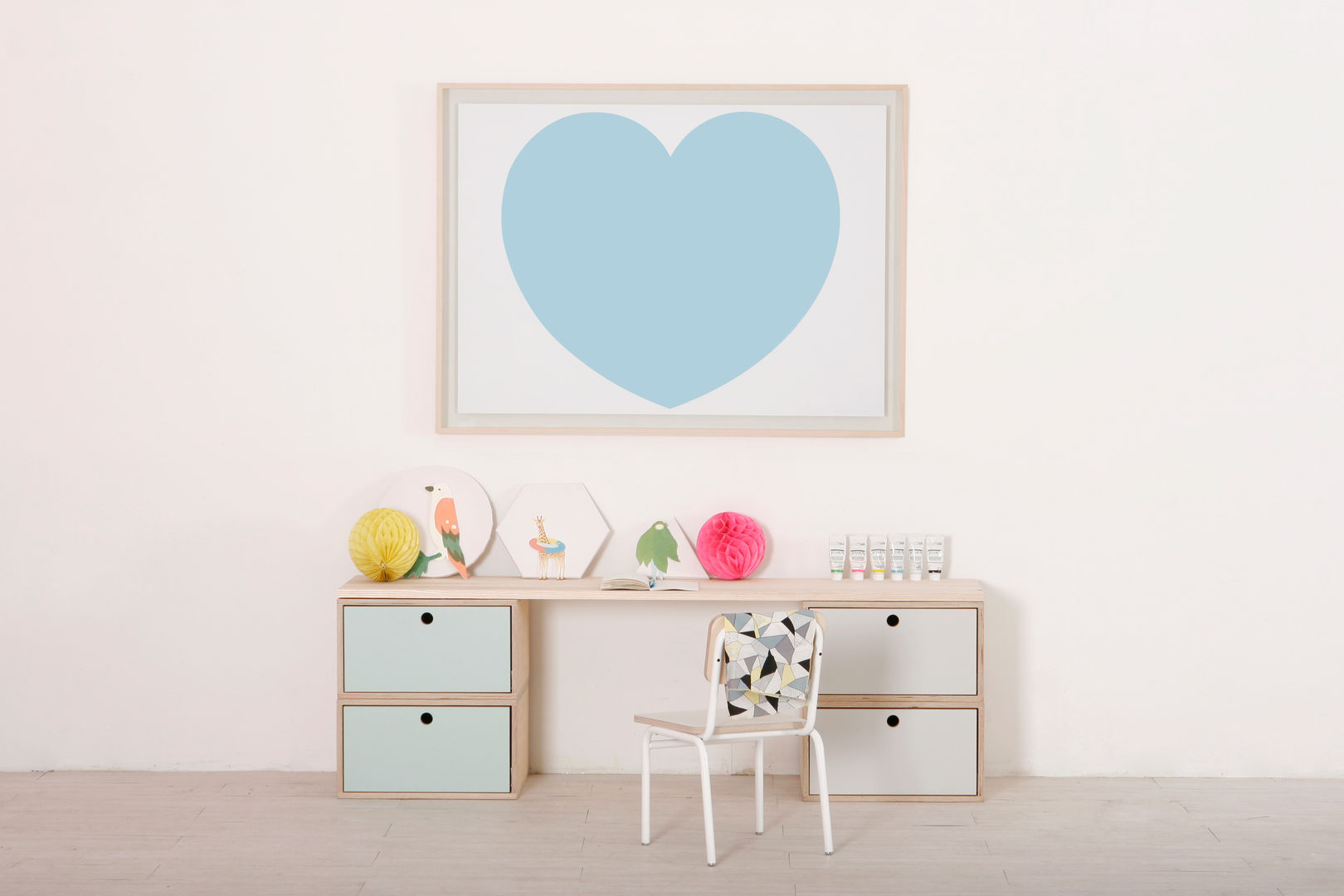 universe series, wie ein KINO wie ein KINO Modern nursery/kids room Storage