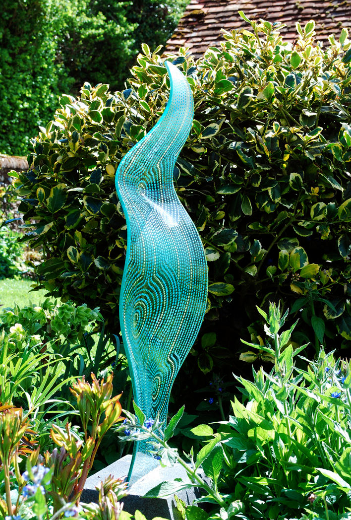 Stream Lisa Pettibone Glass Artist Jardines modernos