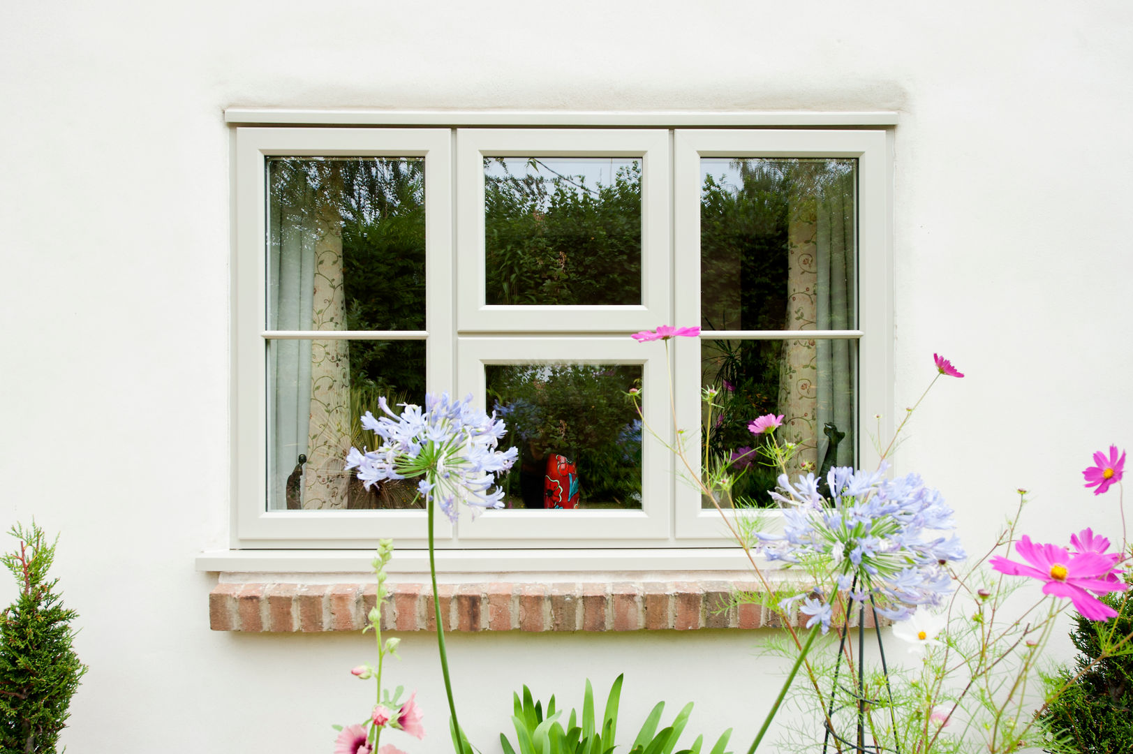 homify Puertas y ventanas modernas