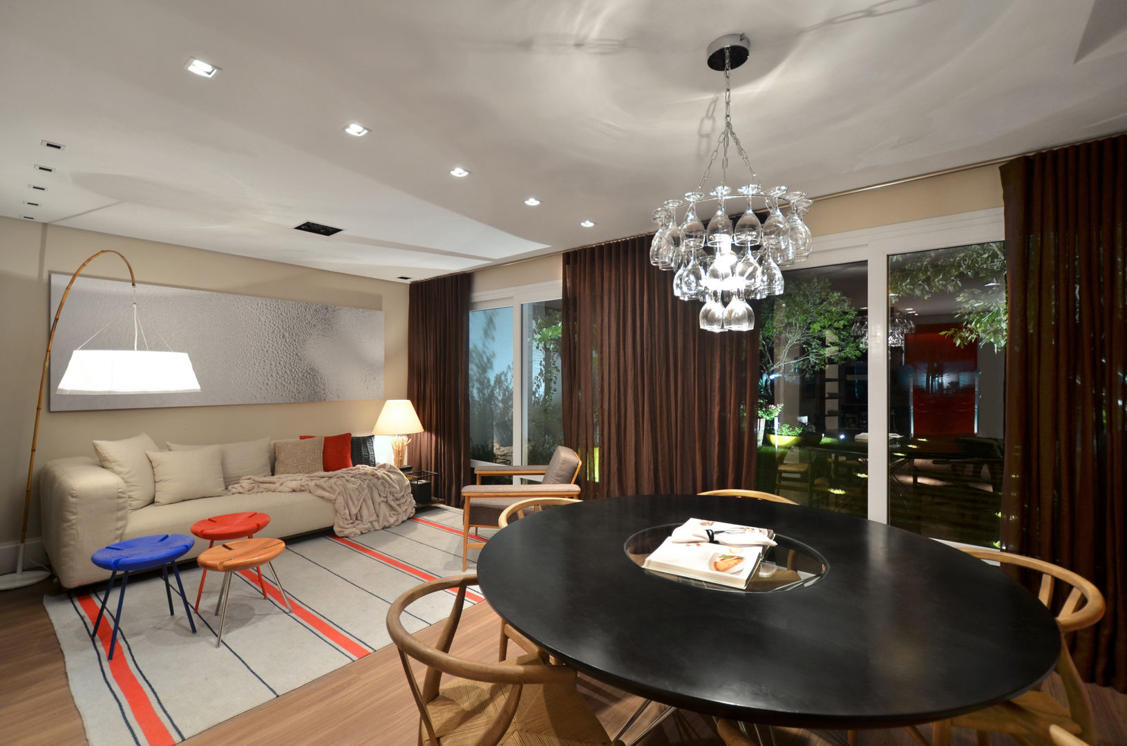 Casa da Praia, Johnny Thomsen Arquitetura e Design Johnny Thomsen Arquitetura e Design Tropical style dining room