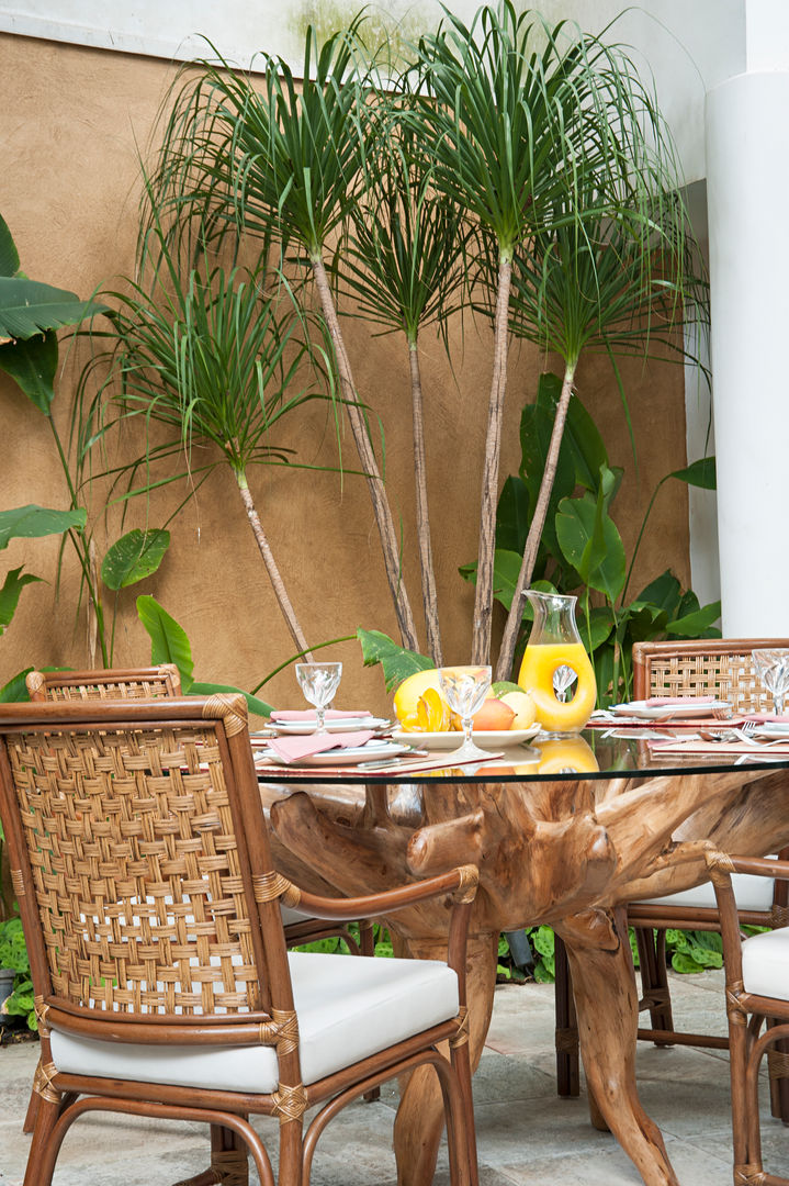 Residência Jardim Europa/SP, Renata Romeiro Interiores Renata Romeiro Interiores Rustic style balcony, veranda & terrace