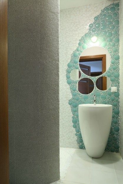 homify Modern style bathrooms