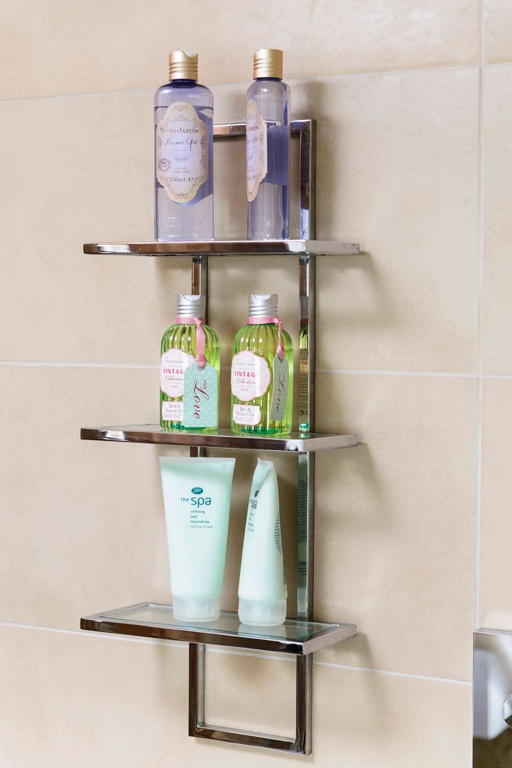 Toiletry Storage Workshop Interiors クラシックスタイルの お風呂・バスルーム