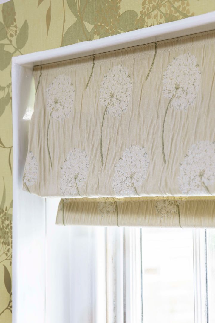 Roman Blind Workshop Interiors Classic style bathroom