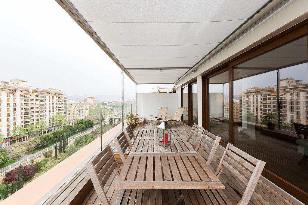 ÁTICO LOFT TK, RM arquitectura RM arquitectura Jardines de invierno de estilo escandinavo Propiedad,Edificio,Madera,Diseño de interiores,Piso,Diseño urbano,Bloque de pisos,Condominio,Ciudad,Planta