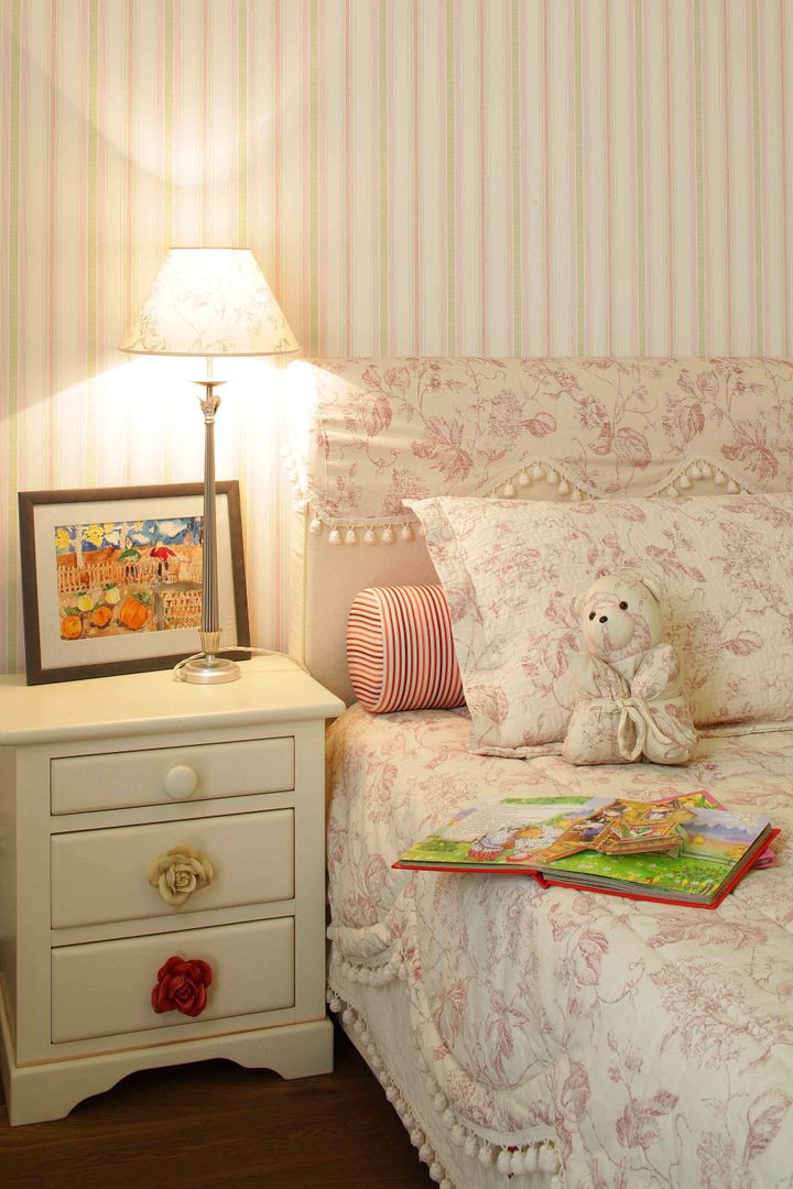 Загородный дом 360м2, Tatiana Ivanova Design Tatiana Ivanova Design Nursery/kid’s room