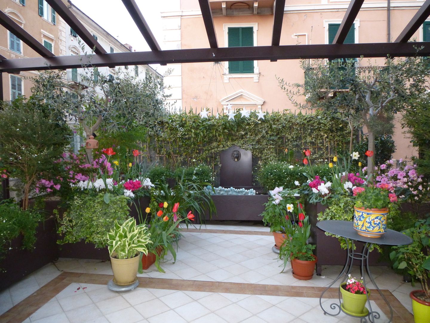 經典 by Verde Progetto - Adriana Pedrotti Garden Designer, 古典風