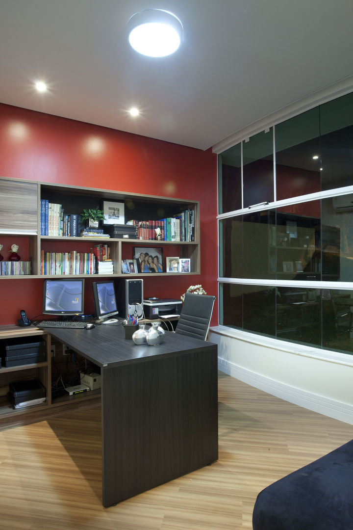 homify Modern study/office