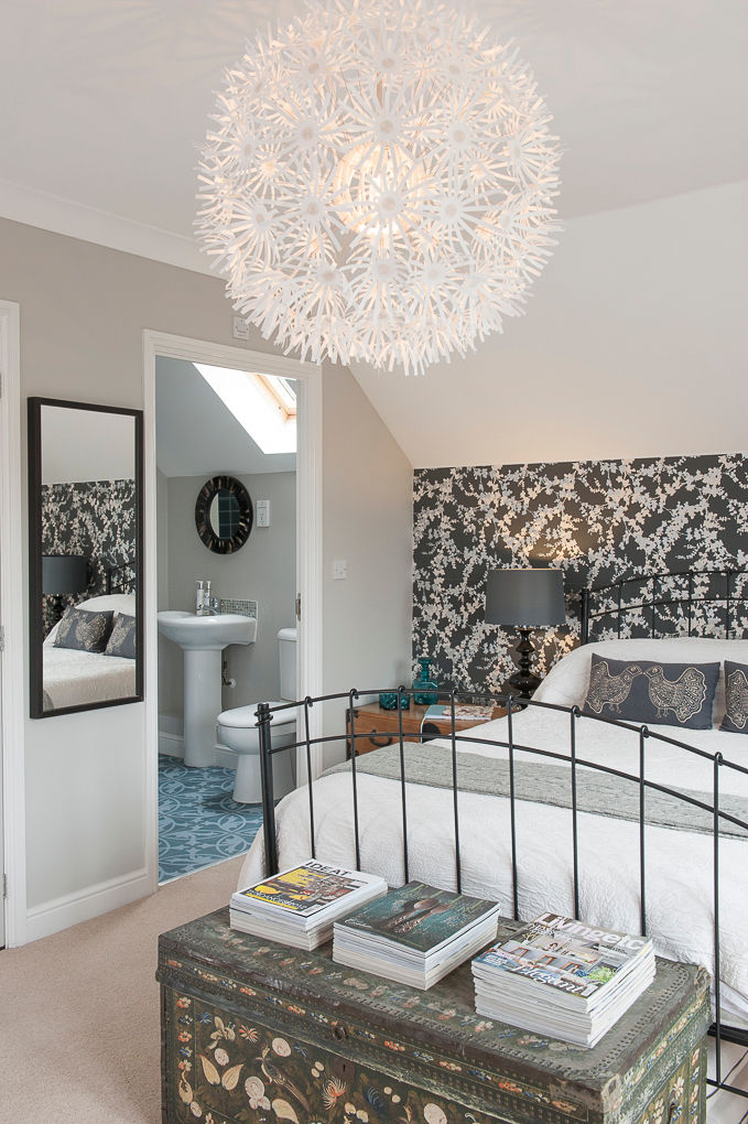 Family Home in Tunbridge Wells, Smartstyle Interiors Smartstyle Interiors Klassieke slaapkamers