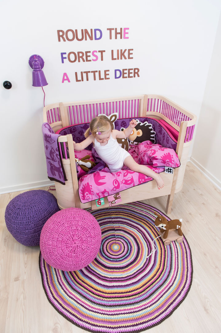 Mooie meisjeskamers van Sebra, De Kleine Generatie De Kleine Generatie 스칸디나비아 아이방 침대 & 유아용 침대