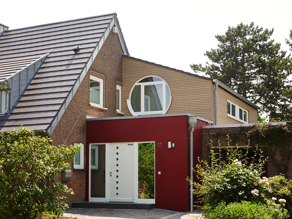 Anbau an ein Wohnhaus in Krefeld im Holzrahmenbau, GRIESS-OSTEN ARCHITEKTUR GRIESS-OSTEN ARCHITEKTUR