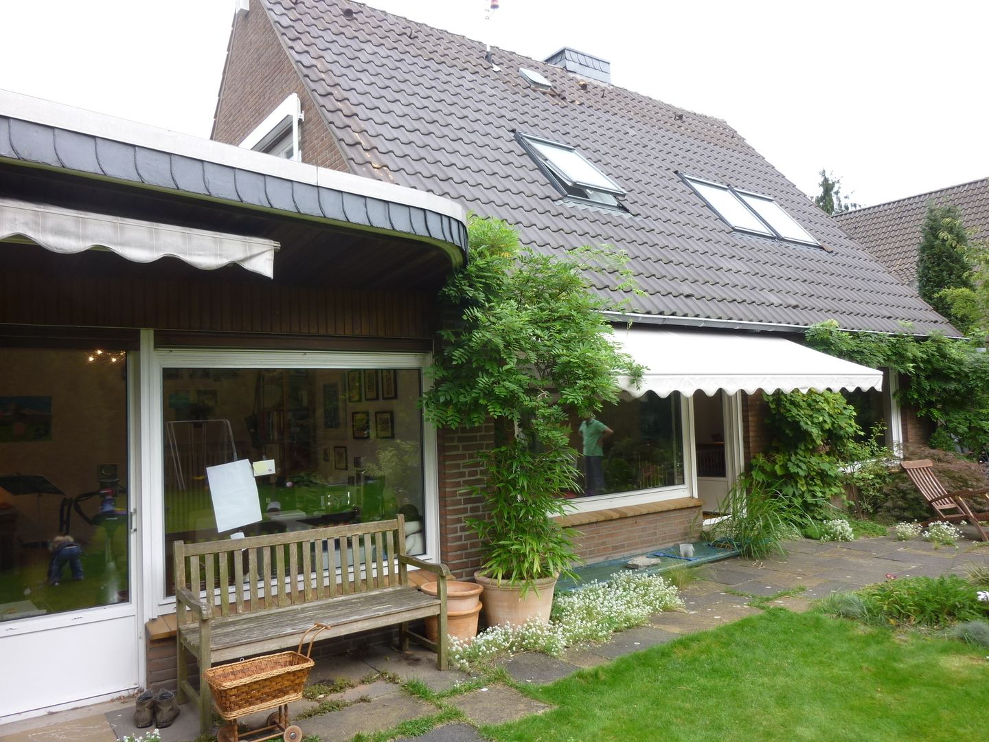 Anbau an ein Wohnhaus in Krefeld im Holzrahmenbau, GRIESS-OSTEN ARCHITEKTUR GRIESS-OSTEN ARCHITEKTUR