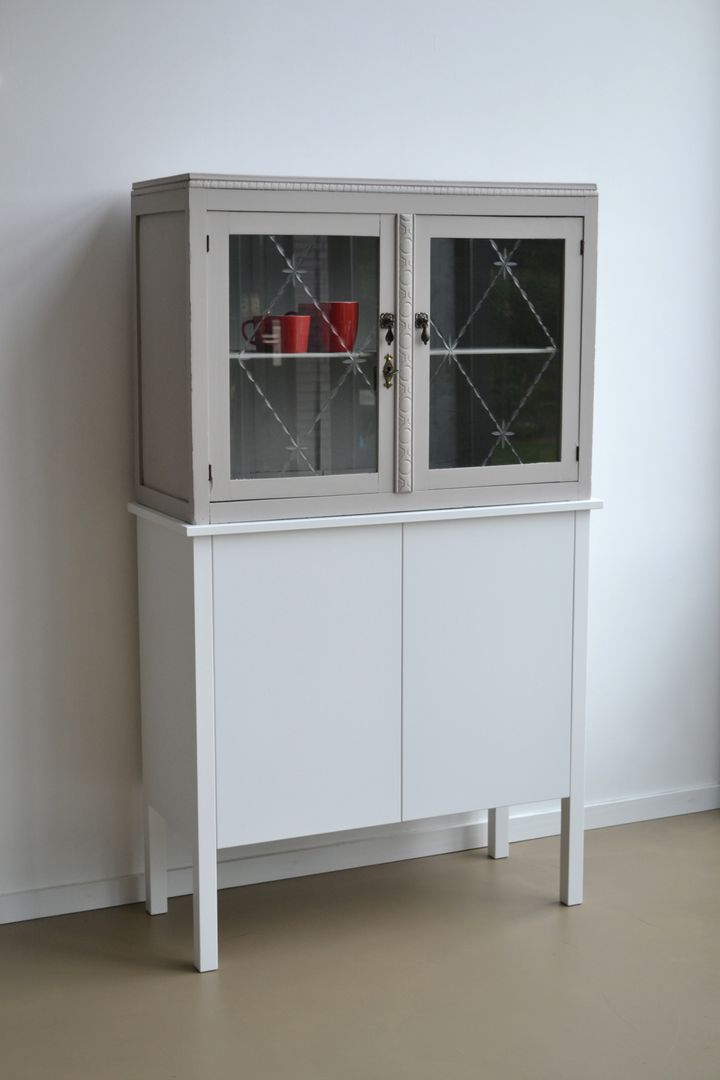 Kast 39 OUD NOW! Moderne woonkamers Kasten & dressoirs