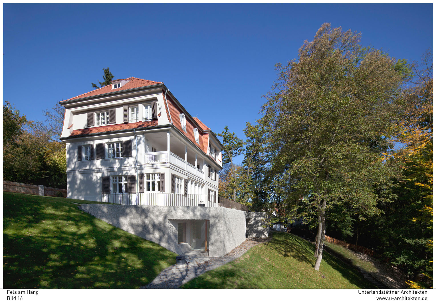 Historische Villa mit raffiniertem Neubau, Unterlandstättner Architekten Unterlandstättner Architekten บ้านและที่อยู่อาศัย