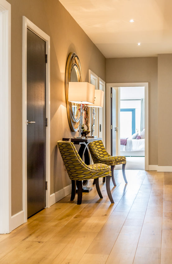 Hallway In:Style Direct Moderner Flur, Diele & Treppenhaus
