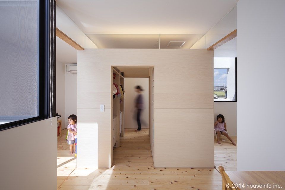 h035-cube×CUBE, （株）ハウスインフォ （株）ハウスインフォ Modern nursery/kids room