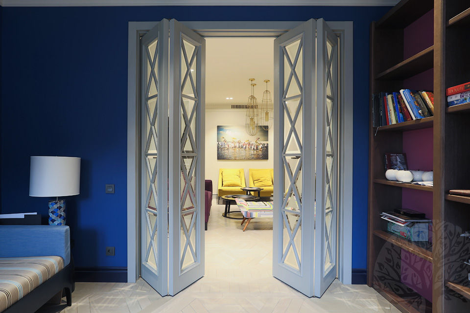Двери из массива дерева и дверь-книжка, Lesomodul Lesomodul Industrial style doors Doors