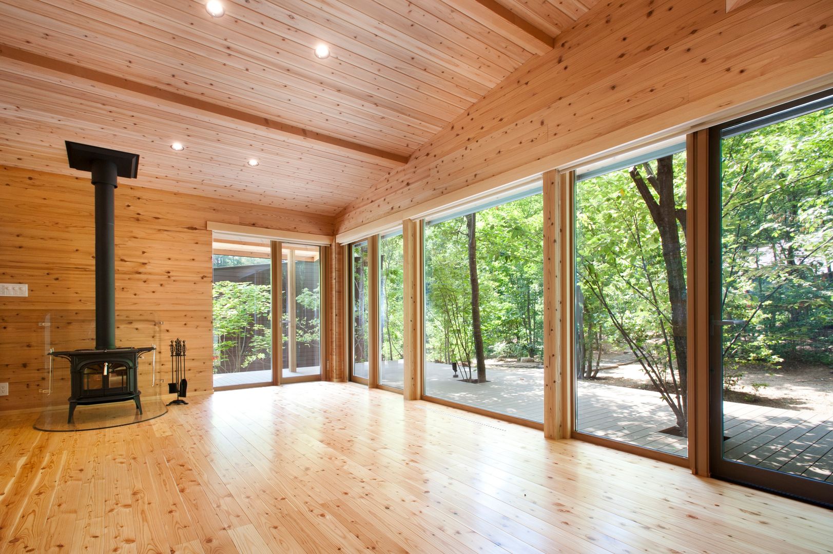 ひだまりのいえ, 吉田建築設計事務所 吉田建築設計事務所 Living room Wood Wood effect