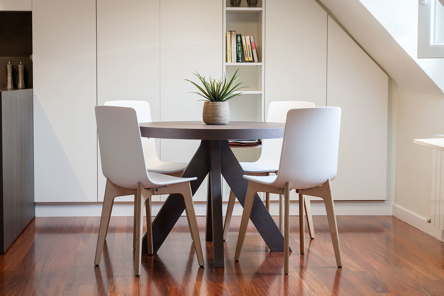 Apartamento 45m2 en el Ensanche de Bilbao, Urbana Interiorismo Urbana Interiorismo Dining room