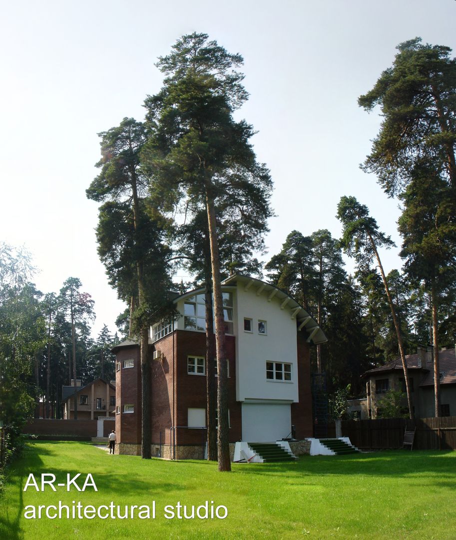 Дом в Малаховке, AR-KA architectural studio AR-KA architectural studio บ้านและที่อยู่อาศัย