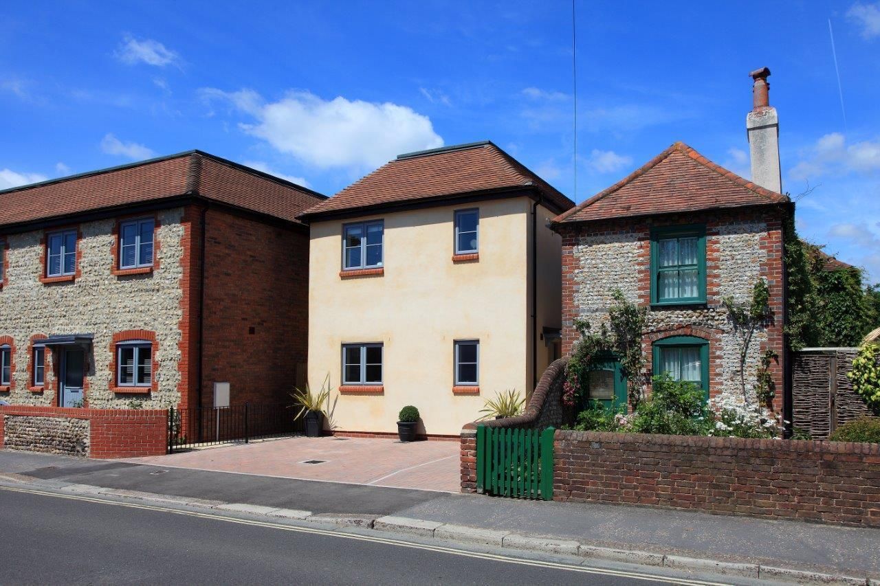 New build West Sussex UK At No 19 Casas de estilo rústico
