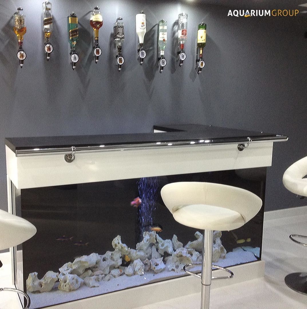 L-Shaped Bar Aquarium AquariumGroup غرفة السفرة