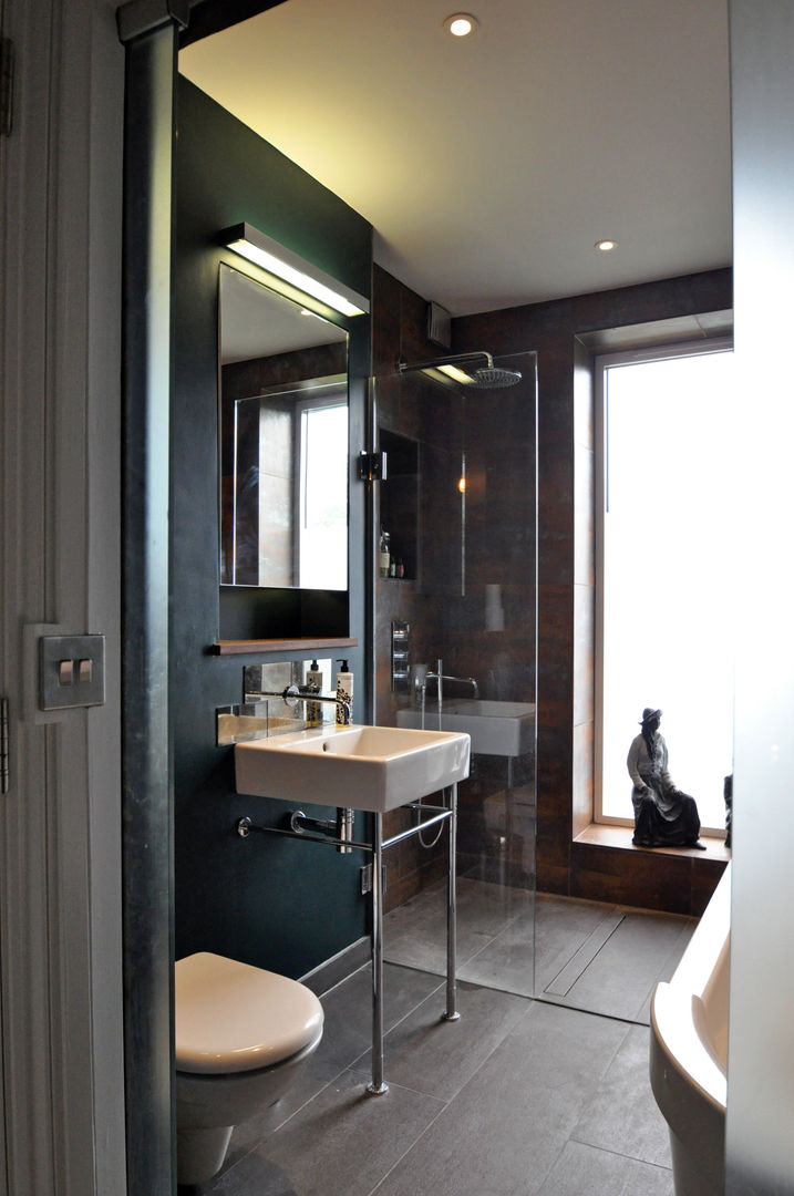 OPPIDANS ROAD, PRIMROSE HILL E2 Architecture + Interiors Modern bathroom