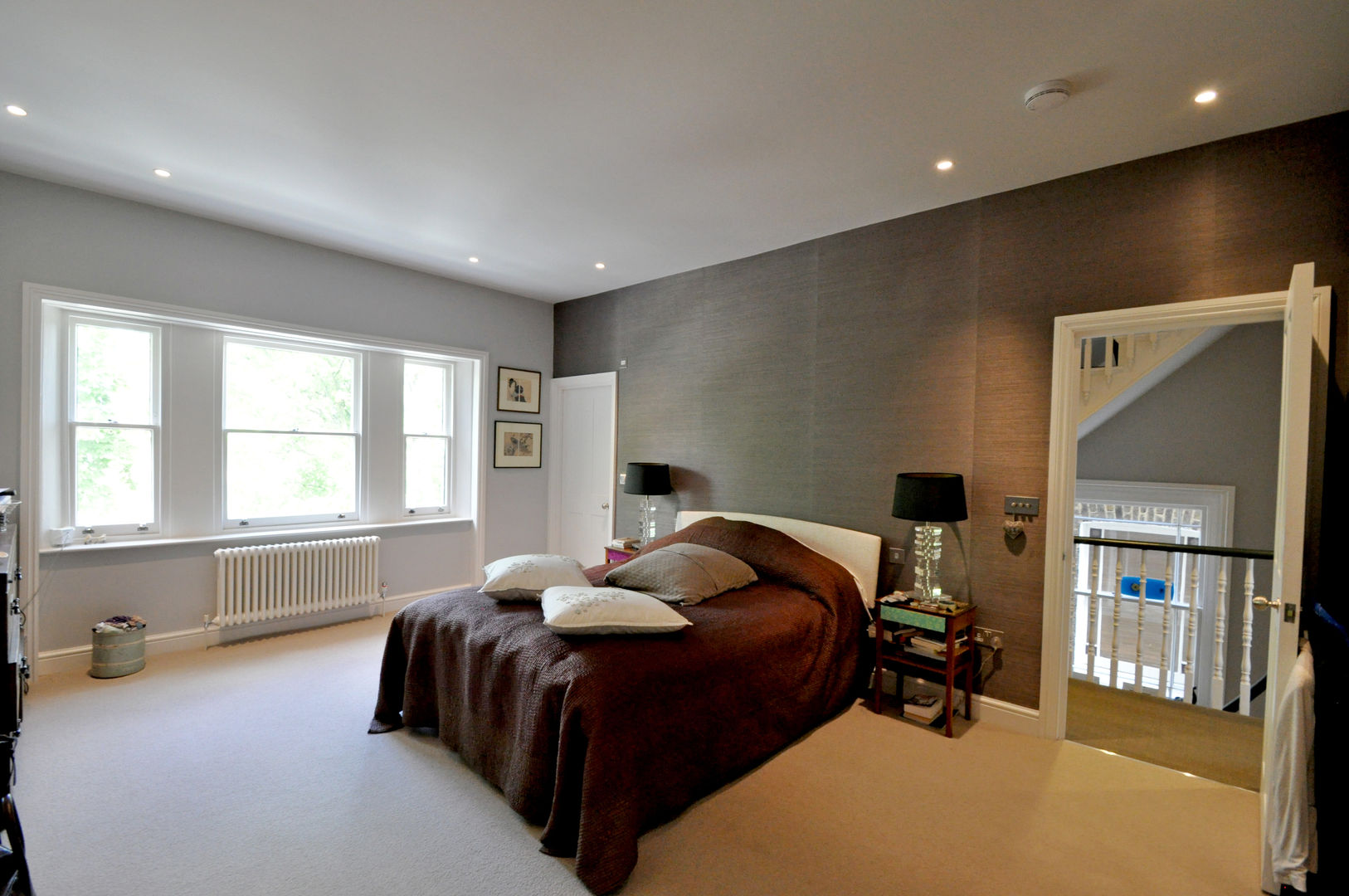 OPPIDANS ROAD, PRIMROSE HILL E2 Architecture + Interiors Kamar Tidur Modern