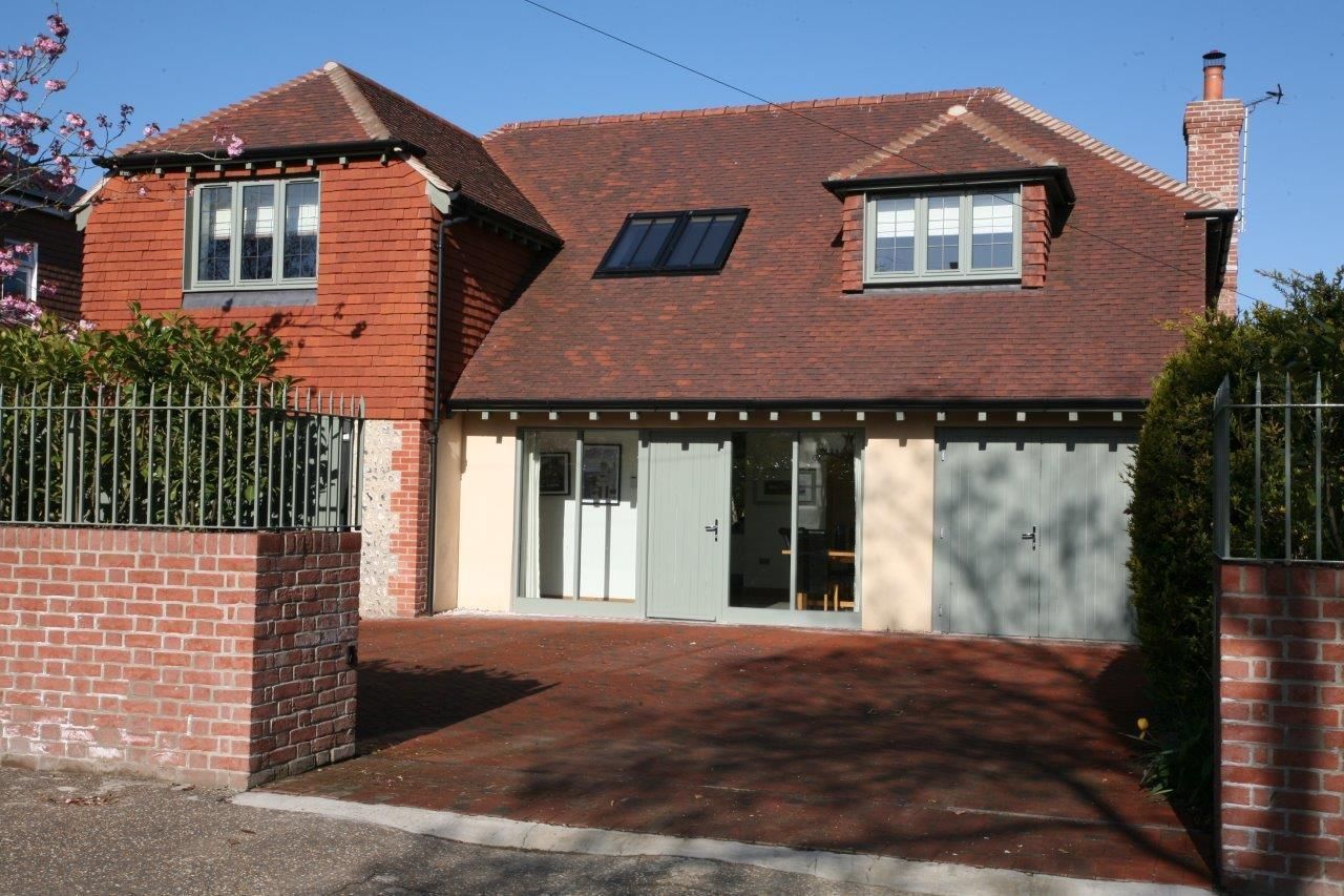 Refurbishment project West Sussex At No 19 Casas de estilo clásico