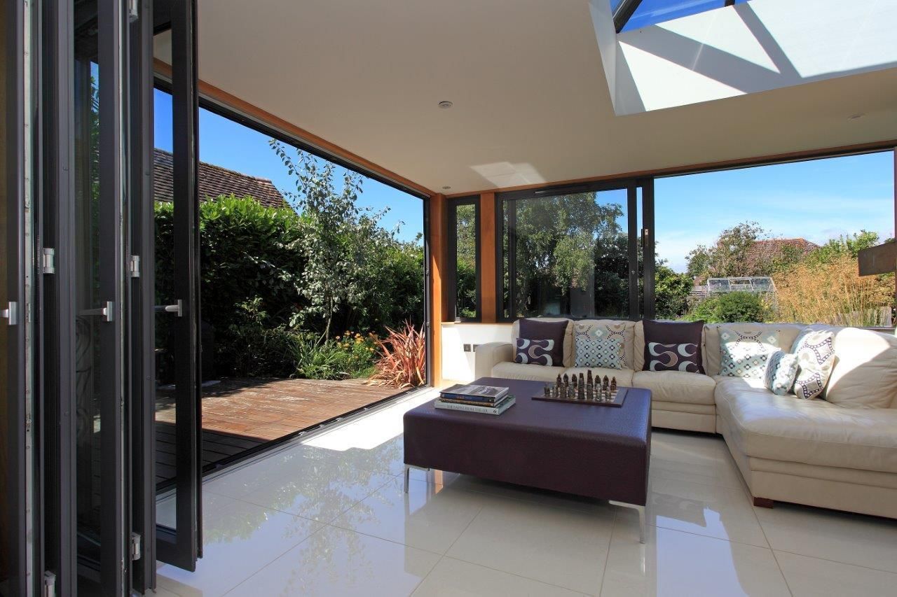 Refurbishment project West Sussex At No 19 Minimalist style conservatory