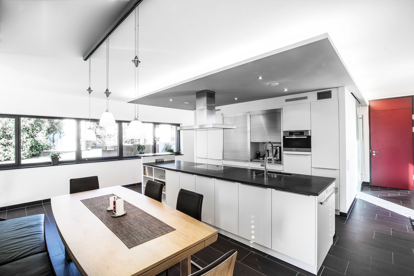 Mehrgenerationenhaus, 21-arch GmbH 21-arch GmbH Cocinas de estilo minimalista