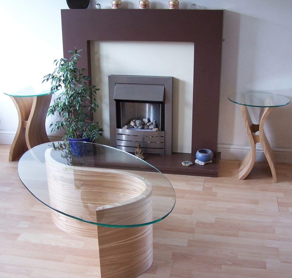 Pair of Tara side tables and a River coffee table in olive ash. homify Salas de estar modernas