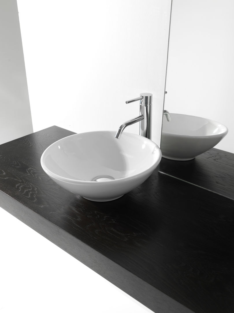 ESPACIOS MINI, SOLO LAVABOS Y GRIFOS SOLO LAVABOS Y GRIFOS Modern bathroom Porcelain