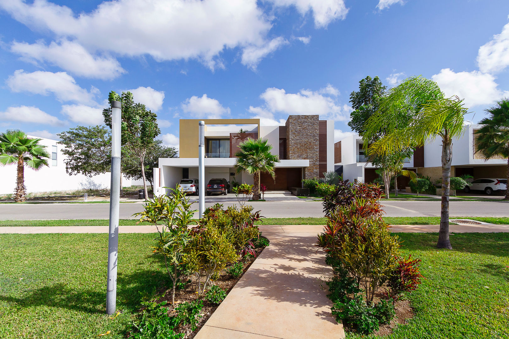 Casa Manantiales, Enrique Cabrera Arquitecto Enrique Cabrera Arquitecto Modern houses