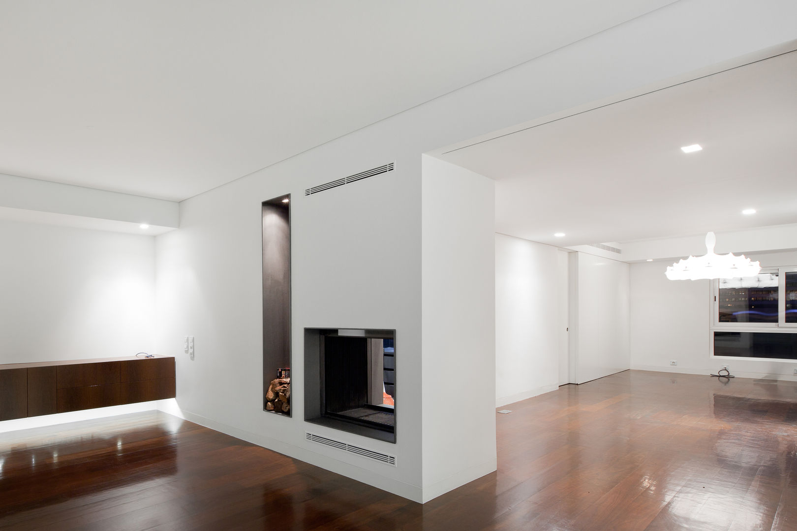 Apartamento Palma, Pedra Silva Architects Pedra Silva Architects Living room Wood Wood effect