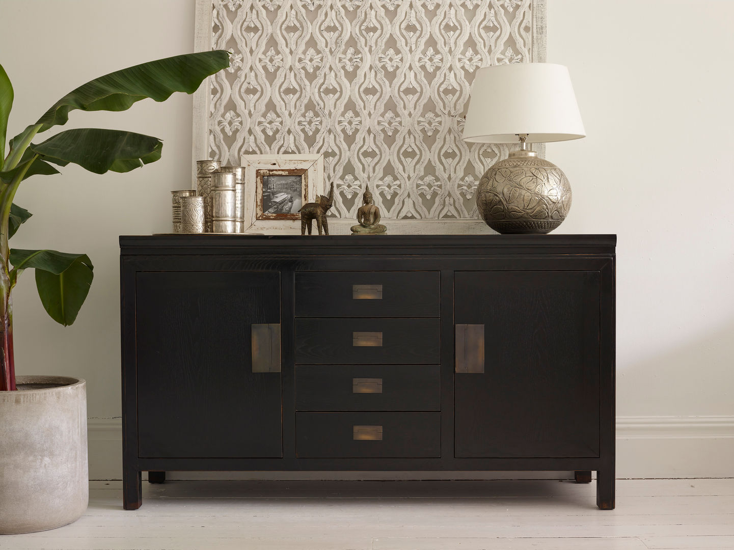 Small Canton Black Sideboard LOMBOK ห้องทานข้าว ตู้เก็บของ