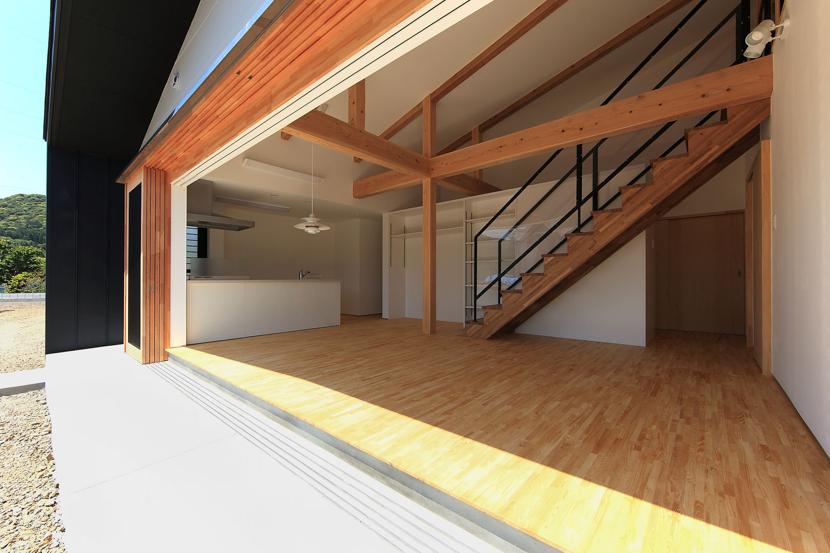 House-S【 ヒトツナガリノイエ 】, bound-design bound-design Casas de estilo moderno