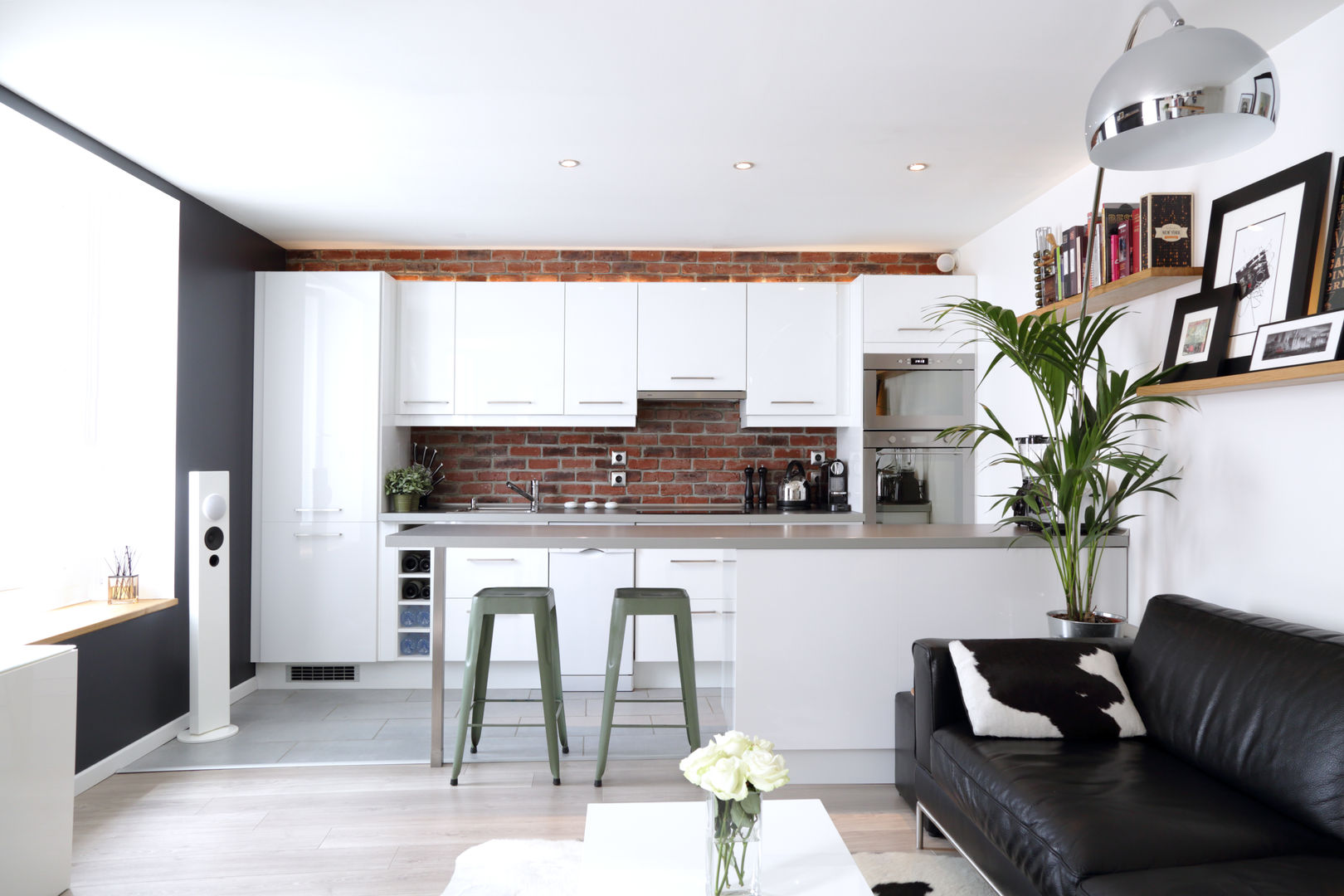 Aménagement d'un appartement de 60m² - Nanterre, MadaM Architecture MadaM Architecture 인더스트리얼 주방