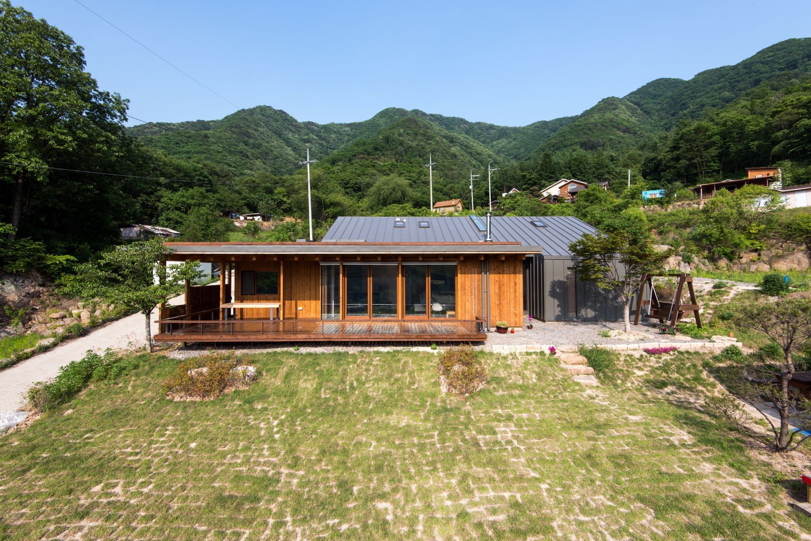 Seo-Kyeong-Dab-Ka (西景答家), KAWA Design Group KAWA Design Group Casas modernas