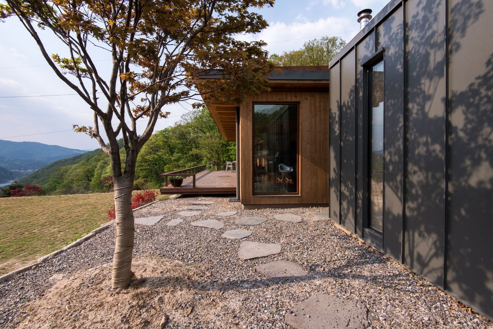 Seo-Kyeong-Dab-Ka (西景答家), KAWA Design Group KAWA Design Group Casas modernas