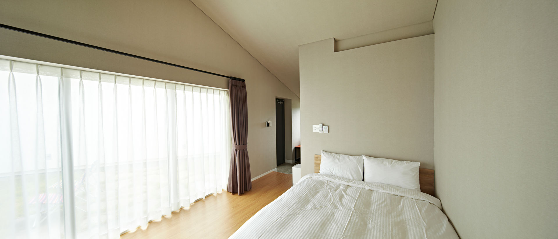 eridu, johsungwook architects johsungwook architects Camera da letto moderna